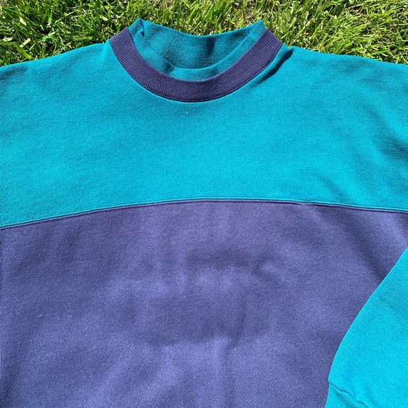 Hanes Signature Collection Sweatshirt - Picture 2 of 4